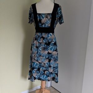 Susan Lawrence Fan Sharkbite Skirt Dress
